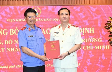 Nhân sự trong tuần: Điều động, bổ nhiệm nhiều cán bộ trung ương và địa phương