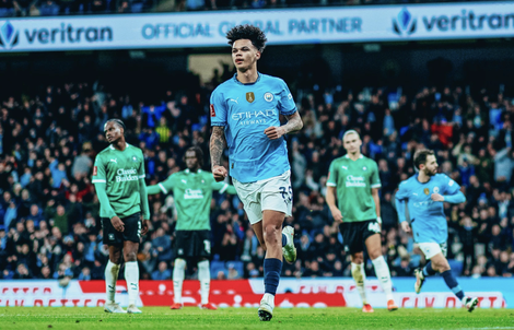Sao trẻ O'Reilly tỏa sáng, Man City nhọc nhằn hạ Plymouth Argyle ở FA Cup