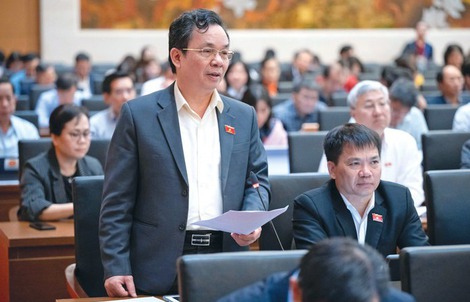 Đại biểu Hoàng Văn Cường: Đánh thuế tiêu thụ đặc biệt cao với rượu bia, thuốc lá ngay từ đầu