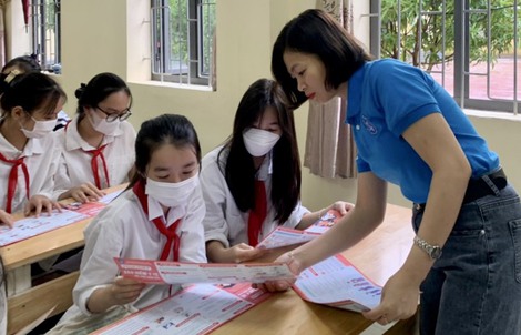 Đề xuất giảm mức đóng BHYT cho học sinh