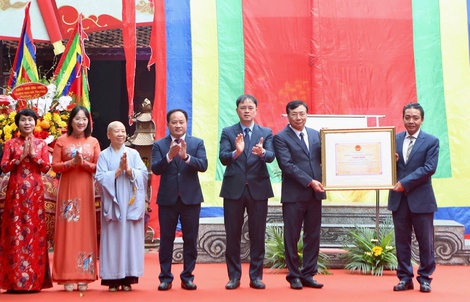 Lễ hội đền Hai Bà Trưng trở thành Di sản Văn hóa phi vật thể quốc gia