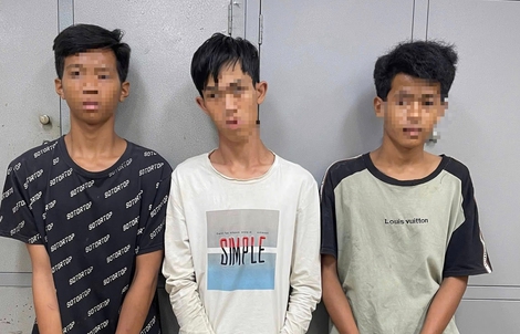 Lợi dụng đêm tối, 3 đối tượng cướp tài sản của người phụ nữ 53 tuổi