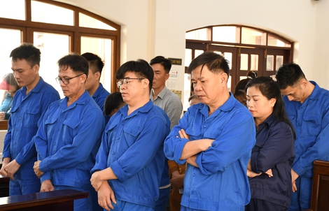 CLIP: Lái xe của cựu Trạm Trưởng CSGT Suối Tre bị tuyên 9 năm tù