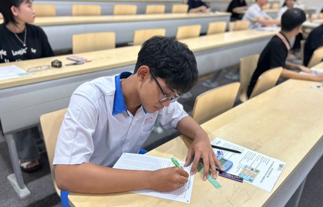 Vì sao Trường ĐH Khoa học tự nhiên TP HCM dùng tới 17 tổ hợp xét tuyển?