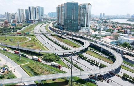 Chủ tịch UBND TP HCM: Chế tài, xử lý nghiêm các đơn vị chậm giải ngân vốn  đầu tư công