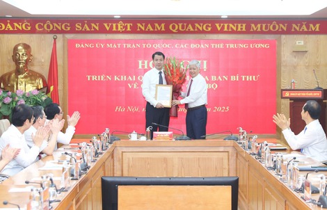 Công bố quyết định về nhân sự tại Đảng ủy MTTQ, các đoàn thể Trung ương