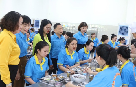 Sanvinest Khánh Hòa: Bữa cơm Công đoàn, gắn kết người lao động