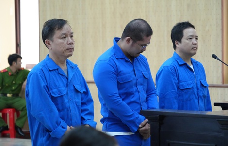 Ba cựu cán bộ lĩnh án vì "chạy việc"