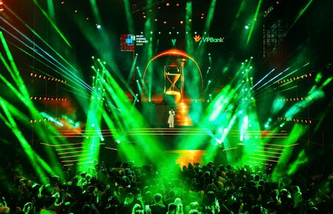 VPBank E-Concert Ngày không tiền mặt 2025: Bùng nổ âm nhạc, thu hút hàng chục ngàn khán giả