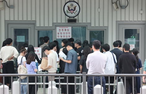 Nối lại lịch hẹn phỏng vấn thị thực sinh viên, Mỹ chú trọng kiểm tra gì?