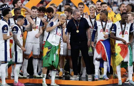 Vô địch Europa League, HLV Postecoglou lo bị mất ghế ở Tottenham