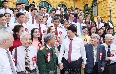 Chủ tịch nước Lương Cường gặp mặt tuyên dương người làm báo tiêu biểu toàn quốc