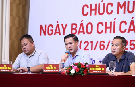 Tuyển nữ Việt Nam tính kỹ việc nhập tịch, bóng đá Việt có thể sáp nhập đội bóng