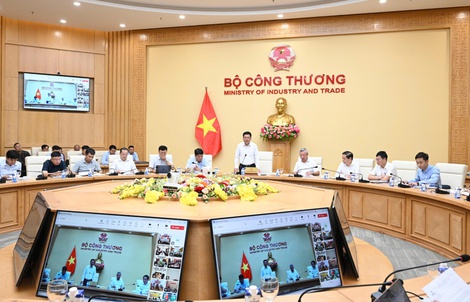 Điện mặt trời mái nhà phát triển mạnh, Bộ trưởng Bộ Công Thương chỉ đạo gì?
