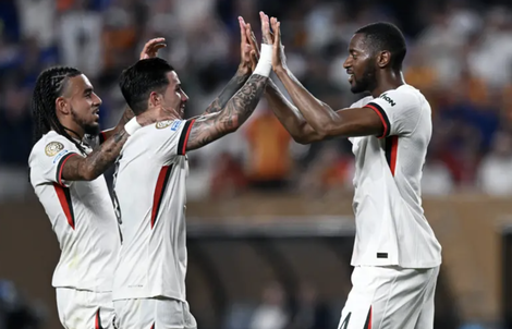 Hạ Esperance Tunis 3-0, Chelsea vào vòng knock-out FIFA Club World Cup
