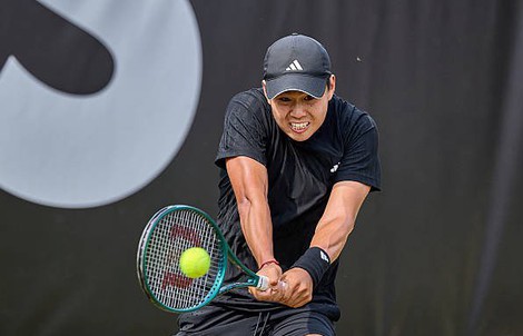 Learner Tien gây địa chấn, lần thứ 3 hạ một tay vợt top 10 ATP