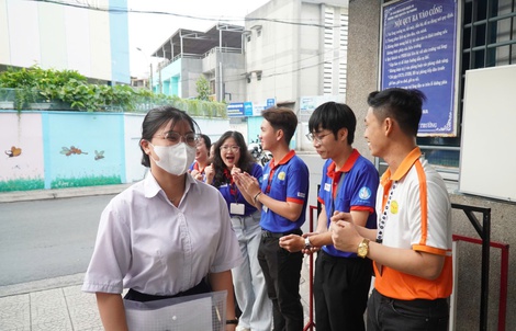 Thi tốt nghiệp THPT 2025: Một thí sinh đau bụng đi cấp cứu được xét đặc cách tốt nghiệp