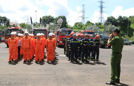 Công ty Thủy điện Buôn Kuốp diễn tập phòng cháy chữa cháy