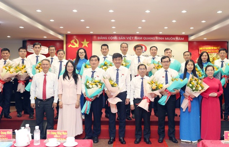 Đại hội đại biểu Đảng bộ Tổng Công ty Cấp nước Sài Gòn lần thứ V diễn ra trang trọng