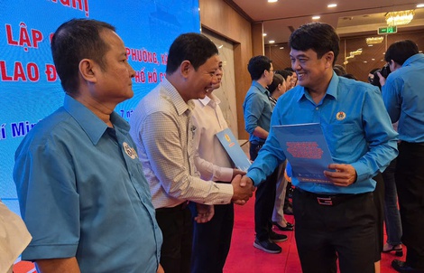 LĐLĐ TP HCM công bố quyết định thành lập Công đoàn phường, xã, đặc khu