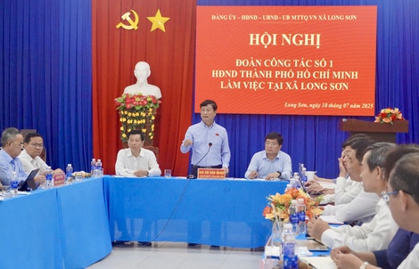 Thường trực HĐND TP HCM làm việc với xã Long Sơn