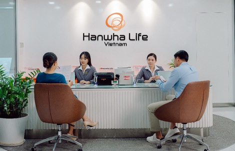 Hanwha Life Việt Nam đồng hành và chia sẻ khó khăn cùng khách hàng