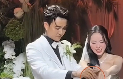 Thay vì cắt bánh, Đạt G - Cindy Lư "cắt máu" ăn thề trong đám cưới

