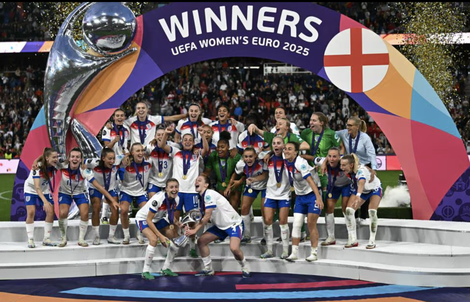 Euro 2025: Thắng Tây Ban Nha ở loạt 11 m, tuyển Anh nghẹt thở bảo vệ ngôi Hậu