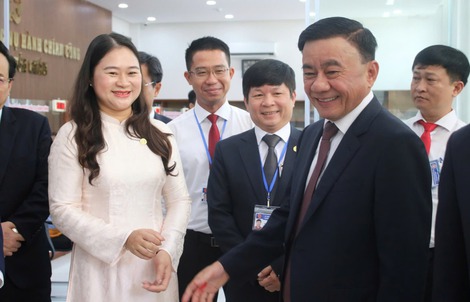 Bộ Chính trị, Ban Bí thư: Sửa đổi, bổ sung các quy định về tiền lương, phụ cấp trách nhiệm