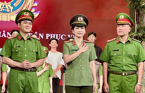 Quốc Thảo, Hữu Nghĩa, Tuyết Thu chinh phục khán giả Hà Nội với vở "Sâu đêm"