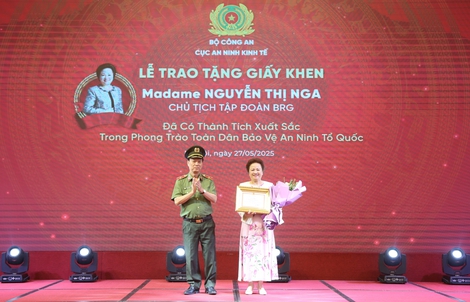 Tập đoàn BRG nhận giấy khen trong phong trào "Toàn dân Bảo vệ An ninh Tổ quốc năm 2024"