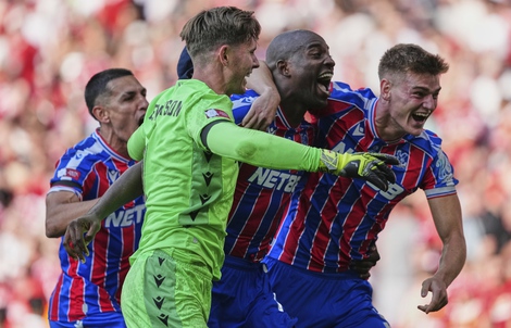 Gục ngã ở loạt 11 m, Liverpool mất Siêu cúp Anh vào tay Crystal Palace