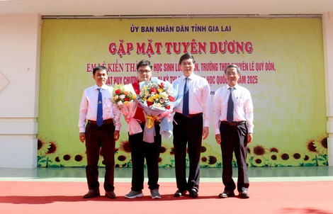 Học sinh Gia Lai giành Huy chương Vàng Olympic Tin học quốc tế 2025