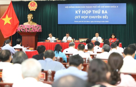 UBND TP HCM đề xuất tăng hỗ trợ cho phụ nữ sinh đủ 2 con 