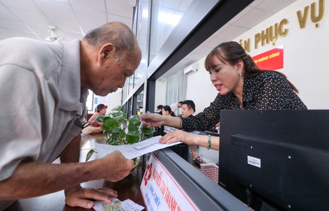 TP HCM: Công chức cấp xã được ủy quyền ký chứng thực bản sao, hợp đồng đất đai
