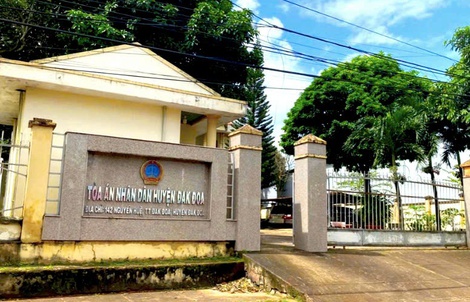 Chánh án TAND ở Gia Lai hối lộ 350 triệu đồng "giải cứu" vợ thẩm phán