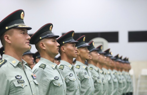 Cận cảnh khối quân nhân Trung Quốc vừa đến Hà Nội tham gia diễu binh A80