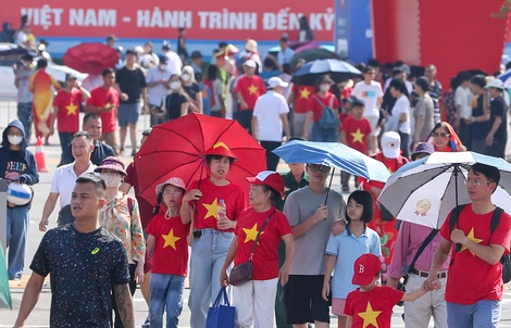Hàng trăm ngàn lượt khách tham quan triển lãm quốc gia lớn chưa từng có