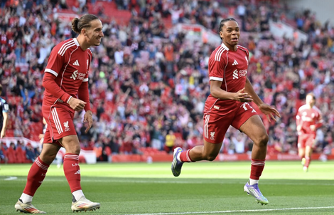 "Thần đồng" Ngumoha tỏa sáng, Liverpool đại thắng Bilbao 2 trận siêu giao hữu