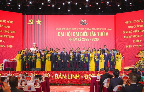 Đại hội Đảng bộ Vietcombank lần V: Giữ vai trò “sếu đầu đàn”, dẫn dắt phát triển đất nước