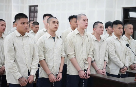 26 người lãnh án chỉ vì 1 cú đấm trong lúc hát karaoke