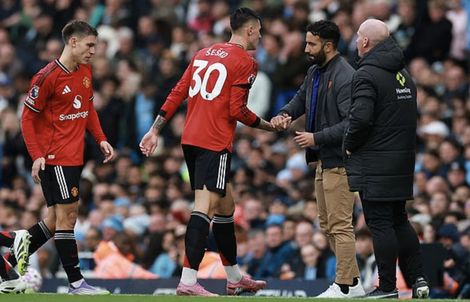 Chi phí bồi thường quá lớn, Man United khó sa thải Ruben Amorim
