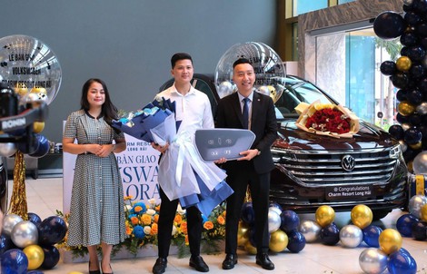 Charm Group chi triệu đô sắm xe sang Volkswagen đưa đón khách hàng Charm Resort Long Hải