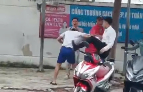 Thực hư thông tin tài xế xe Mercedes bị cho là đánh người gây xôn xao dư luận ở Nha Trang