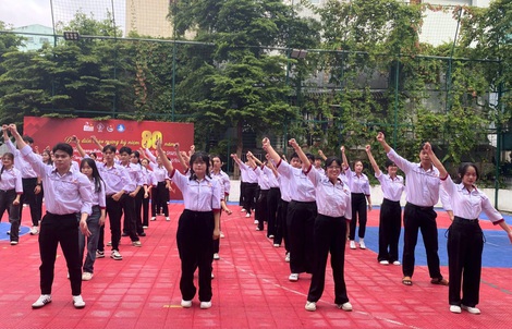 Trường nghề chuẩn bị từ A-Z cho lễ khai giảng đặc biệt