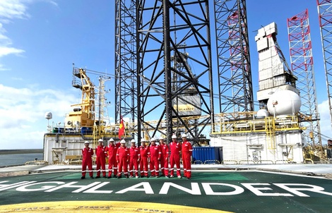 PV Drilling nhận bàn giao quyền sở hữu giàn khoan tự nâng PV DRILLING IX