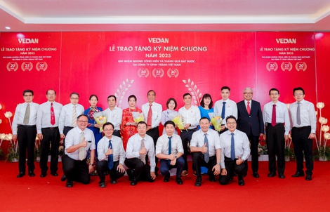 Vedan Việt Nam trao kỷ niệm chương tri ân nhân viên gắn bó 20, 25 và 30 năm