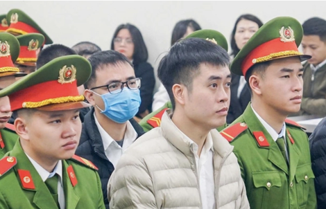 Ông trùm sản xuất buôn bán sữa giả ngàn tỉ lĩnh án 30 năm tù