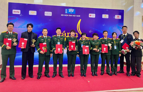 'Mưa đỏ' và 'Không thời gian' thắng lớn tại giải Cánh diều 2025
