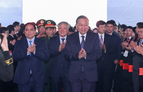 Tổng Bí thư Tô Lâm dự lễ khởi công nhà máy chế tạo chip bán dẫn đầu tiên tại Việt Nam